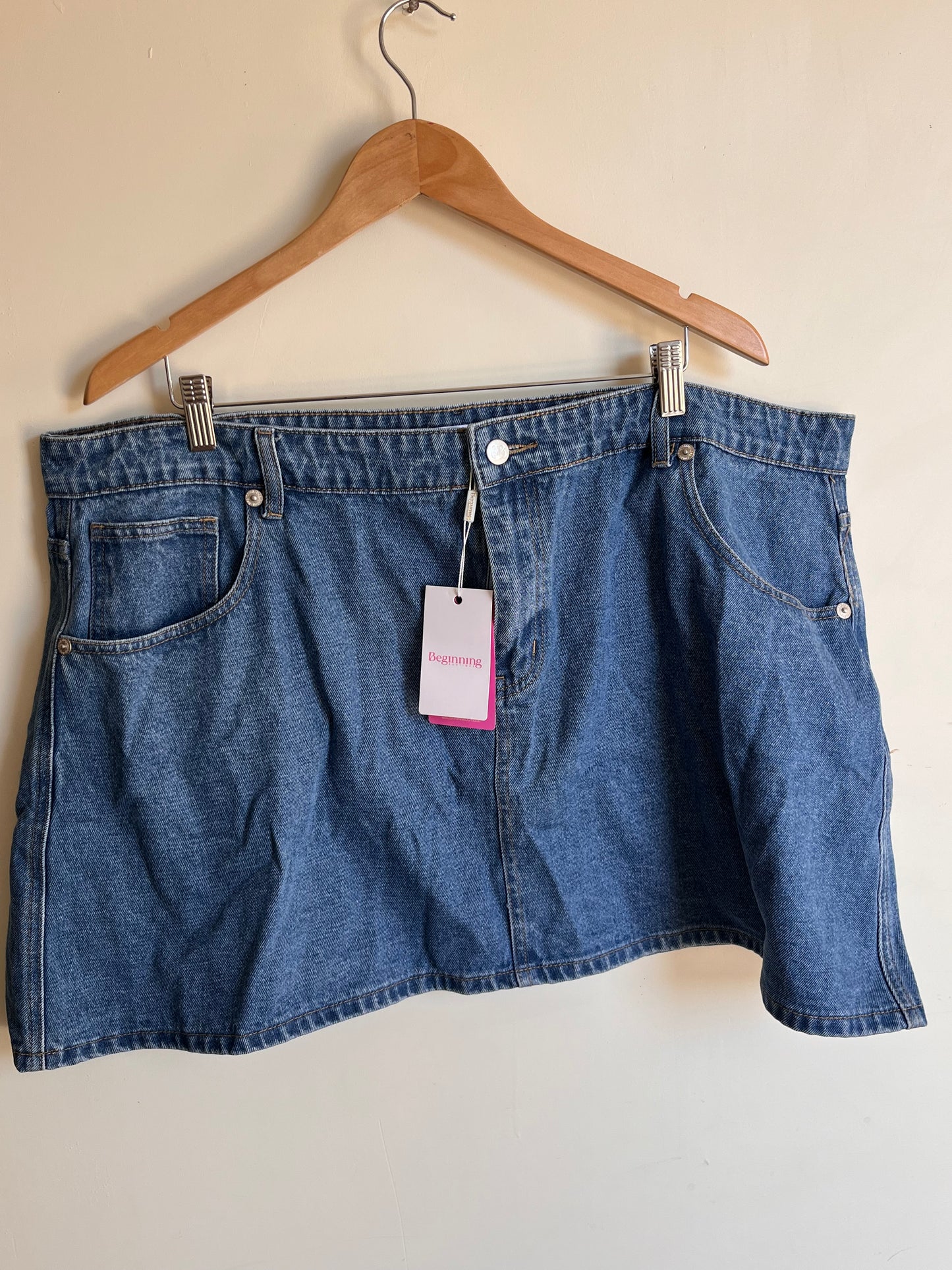 Beginning Boutique denim skirt size 20