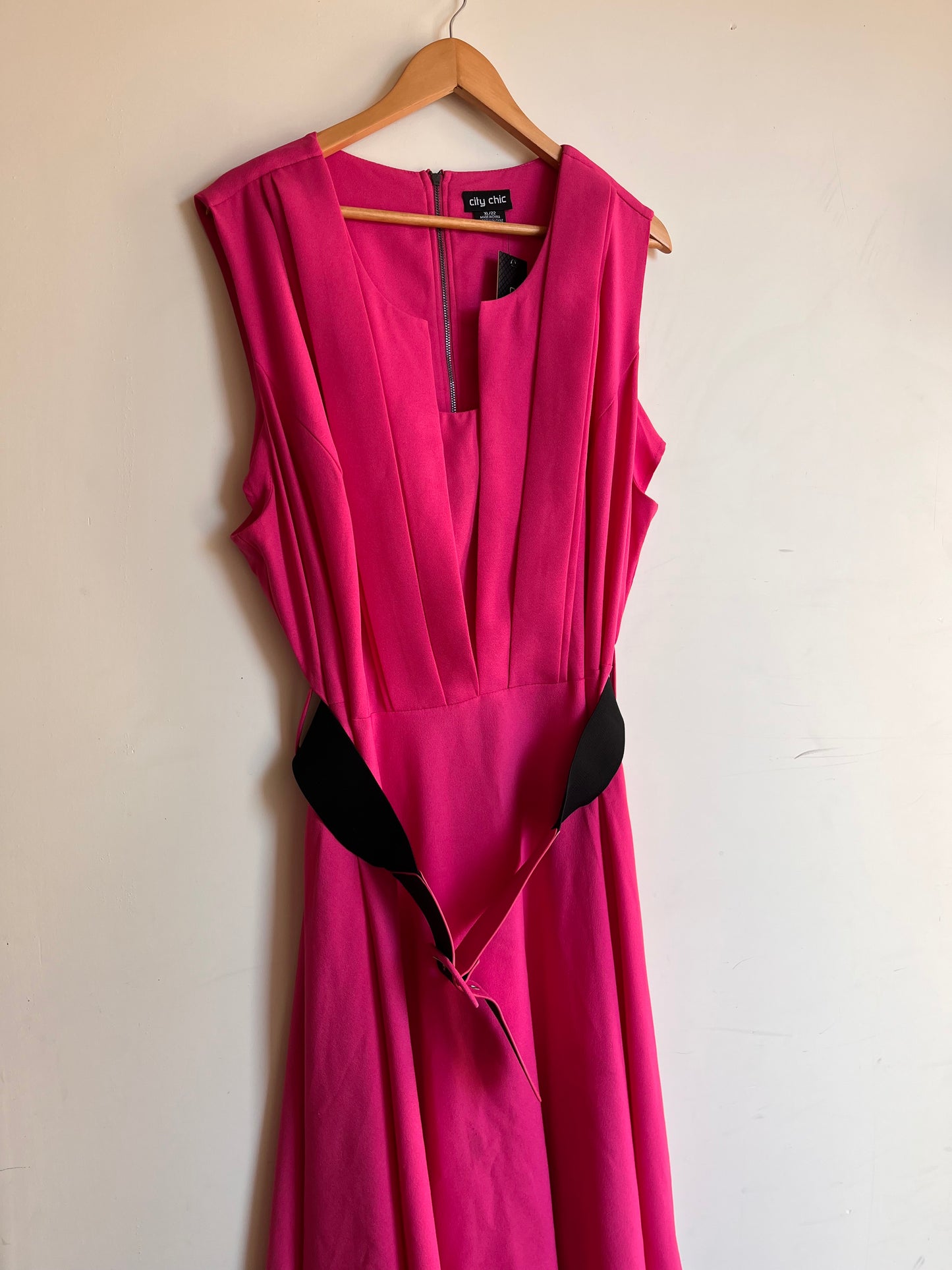 City Chic dress size XL (22)